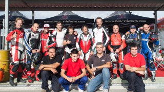 moto 3 naked cup 1