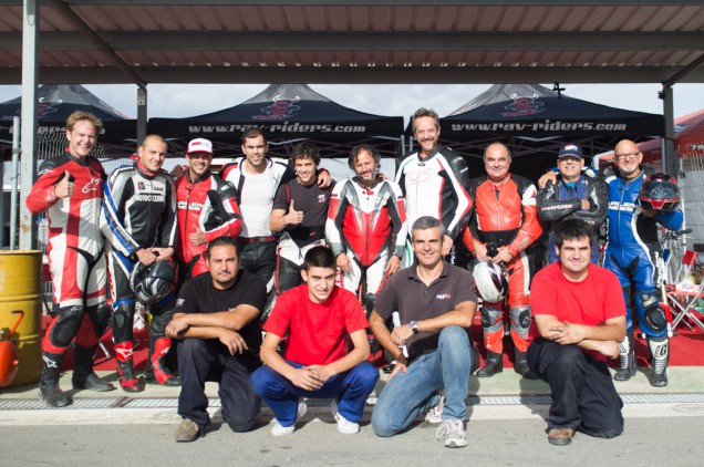 moto 3 naked cup 1