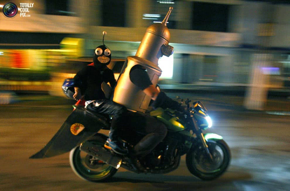 moto halloween futurama