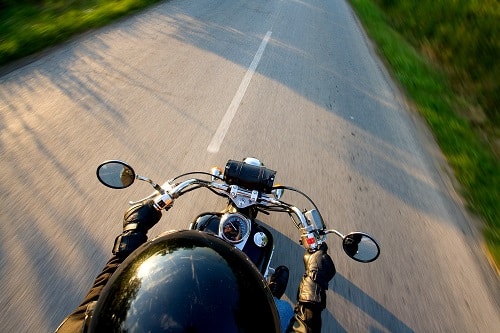 Garantías obligatorias, básicas y opcionales en tu seguro de moto