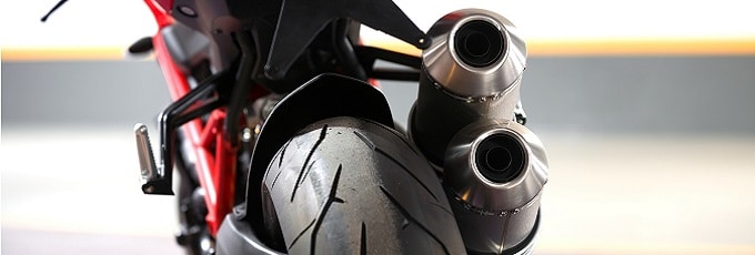Obligaciones de la moto aunque la tengas parada en el garaje