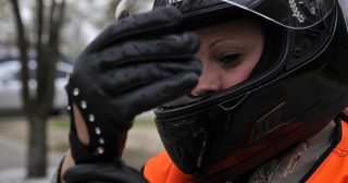 Guantes de moto obligatorios en Francia
